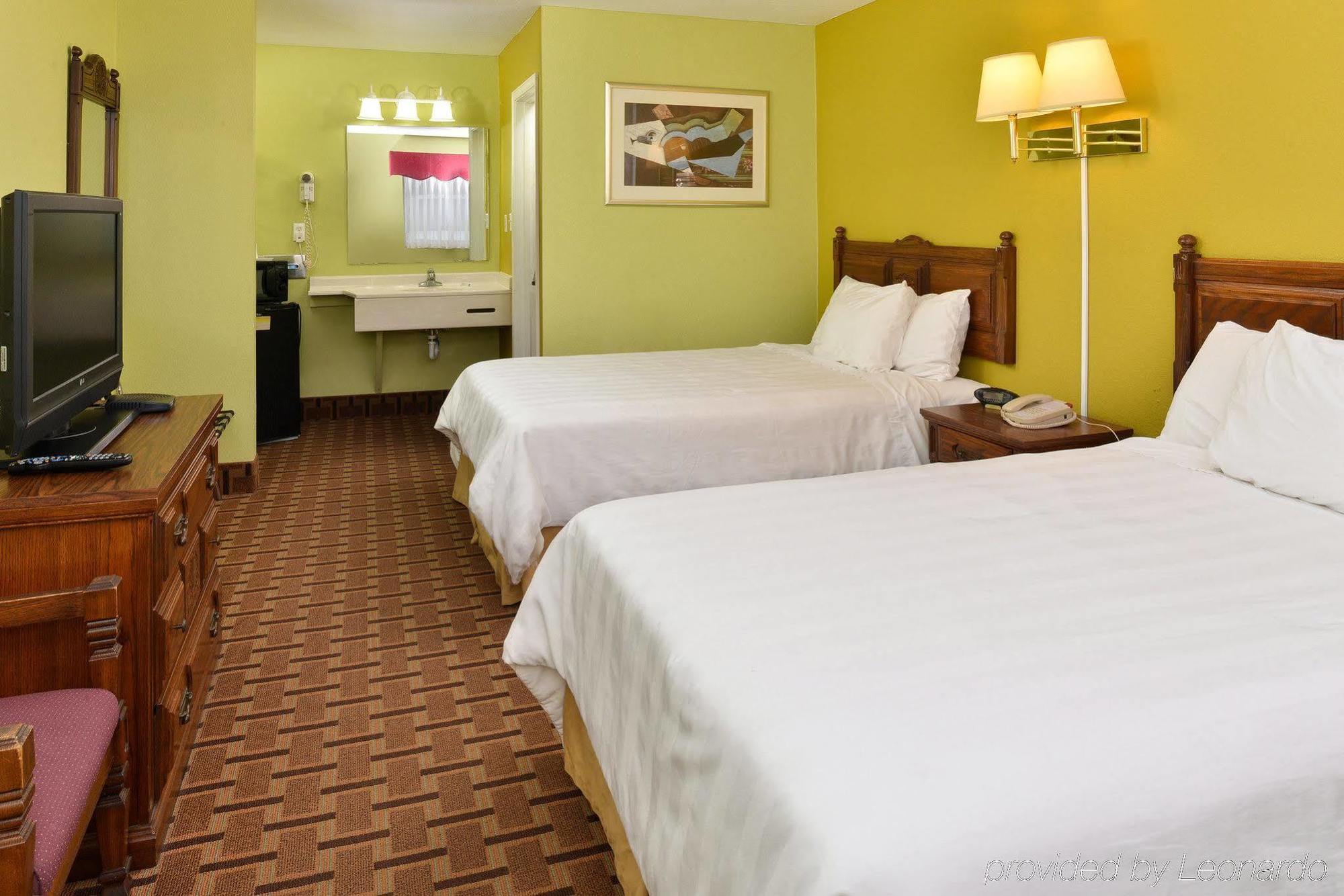 American Inn Princeton Exteriér fotografie